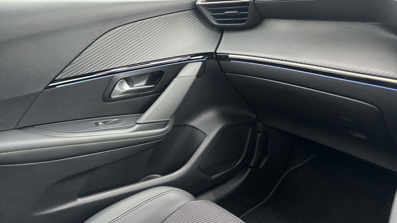 Peugeot 208 1.2 Hybrid 136 GT 5dr e-DSC6 Petrol Hatchback